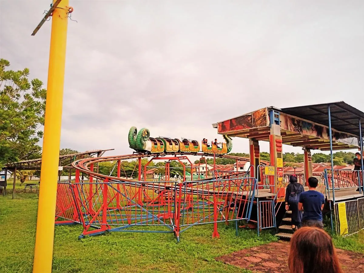 Paragon Water Themepark Suites Melaka By Ggm
